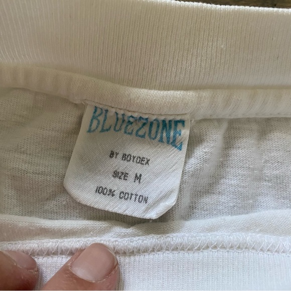 Vintage 90’s Atlantic City What a Woman Needs T-Shirt - Picture 7 of 12